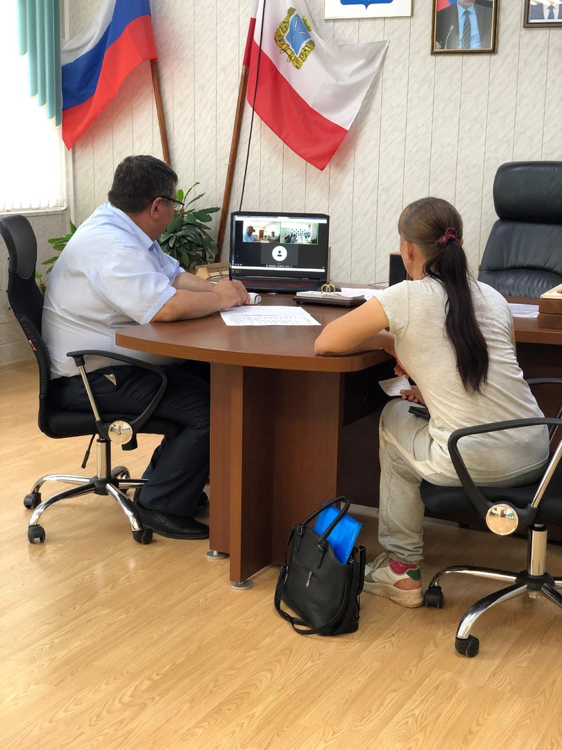 Депутат государственный Думы провел дистанционный прием граждан.